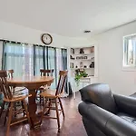 Pet-Friendly 3Br Home In Park Hill Extended Family Stay