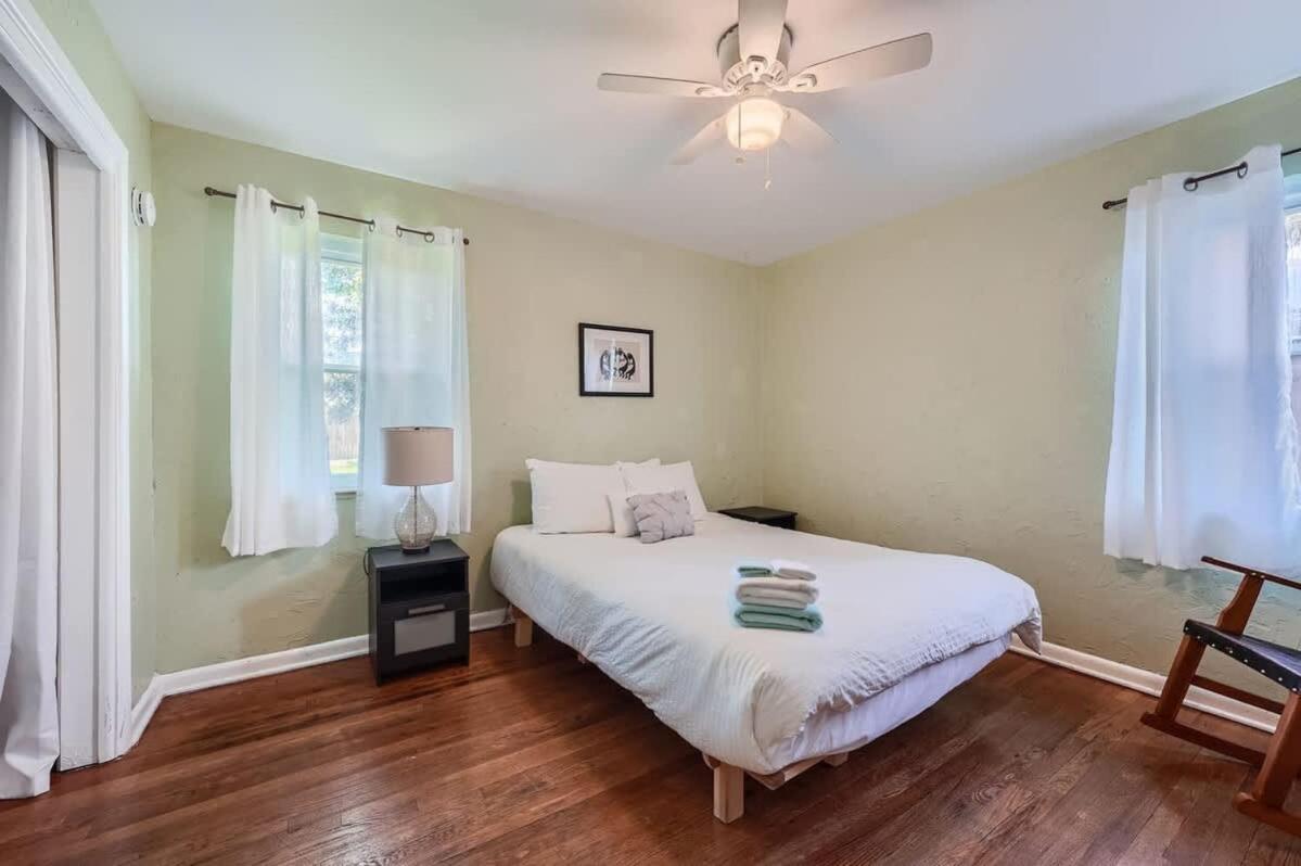Pet-friendly 3br In Park Hill Extended Family Holiday home *