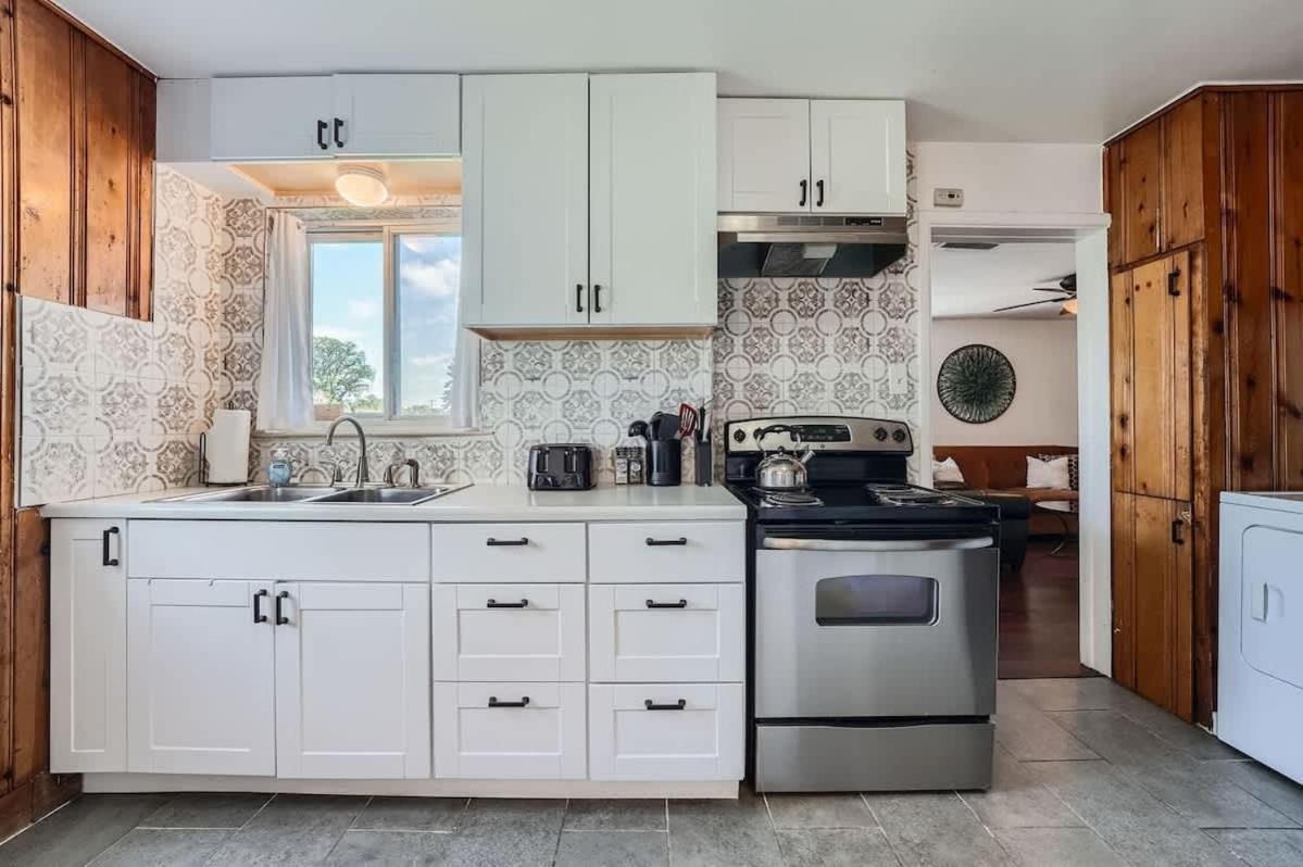Pet-friendly 3br In Park Hill Extended Family