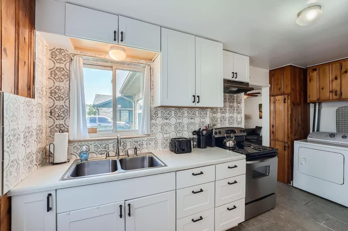 Pet-friendly 3br In Park Hill Extended Family Holiday home *