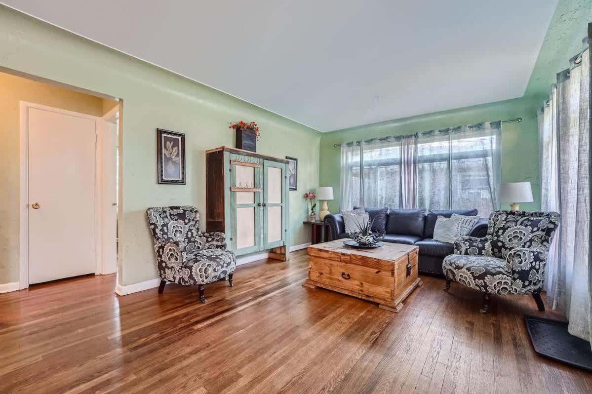 Pet-friendly 3br In Park Hill Extended Family *